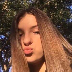 Meet your Posher, Leah